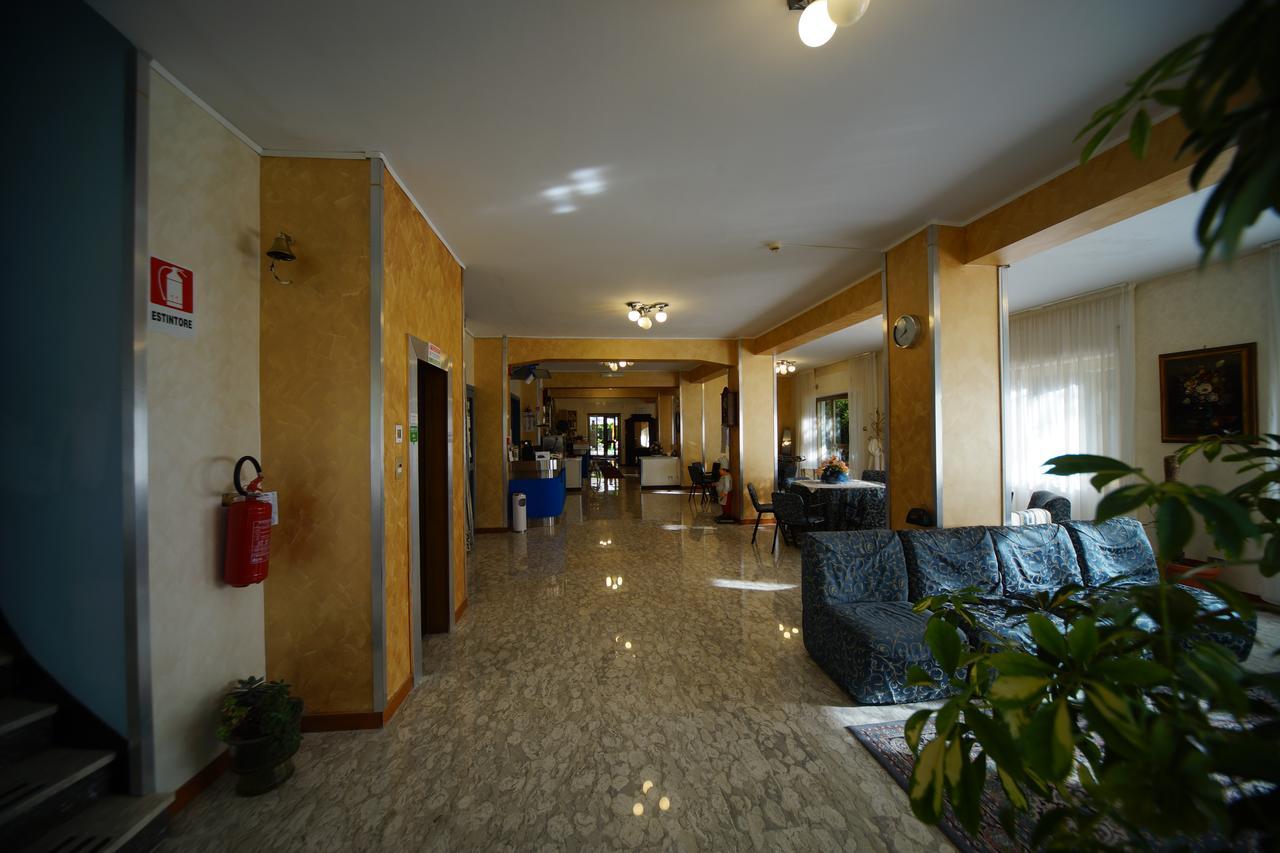 King Hotel Fiuggi Extérieur photo